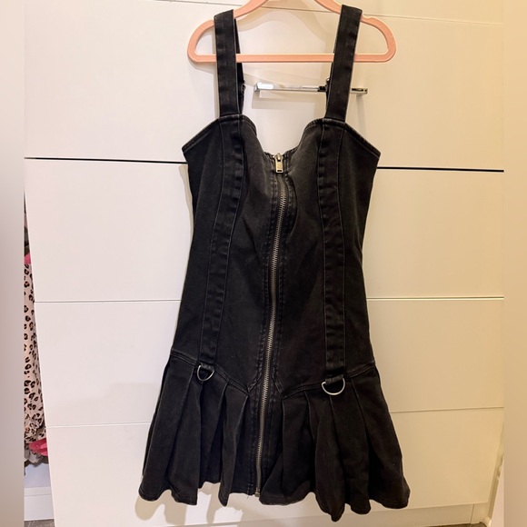 BNWT Dolls Kill Current MoodLife Moto Mini in black - Picture 2 of 5